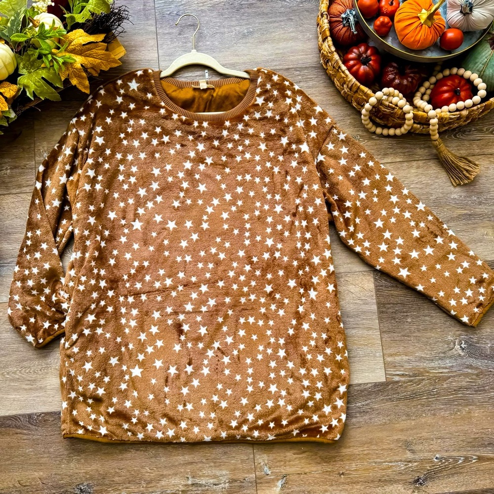 NWT’s Umgee pullover